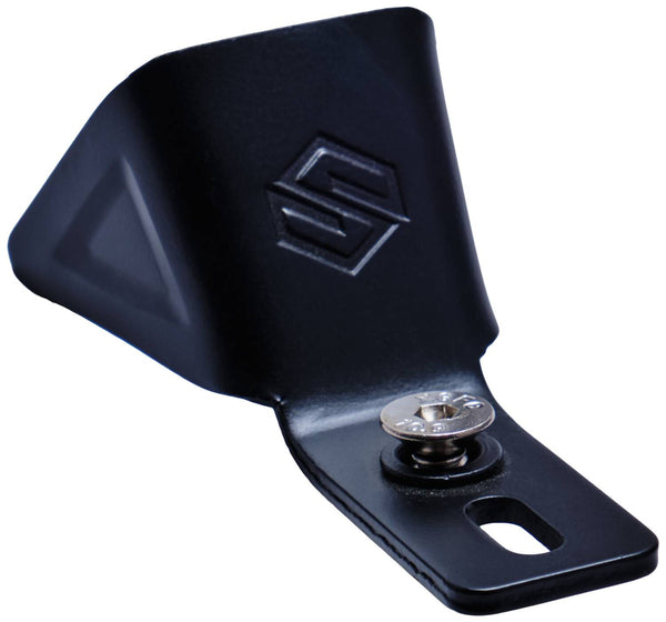 Striker Gravis Fender