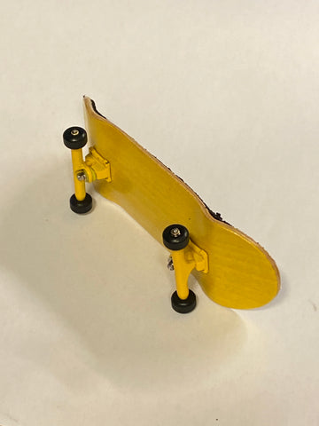 Bumblebee Custom Gult fingerboard