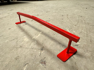 Rød Square Kink Rail til Fingerboard