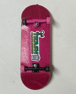 Custom Fingerboard Pink n Black