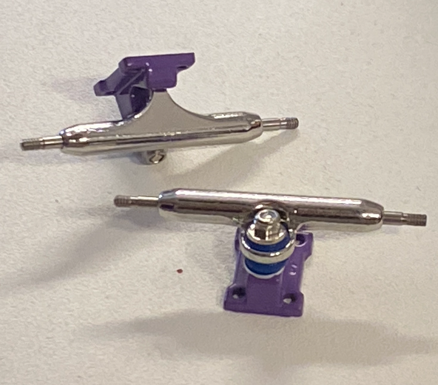 Fingerboard Trucks 32 mm Mixed Colour baseplate 1 par