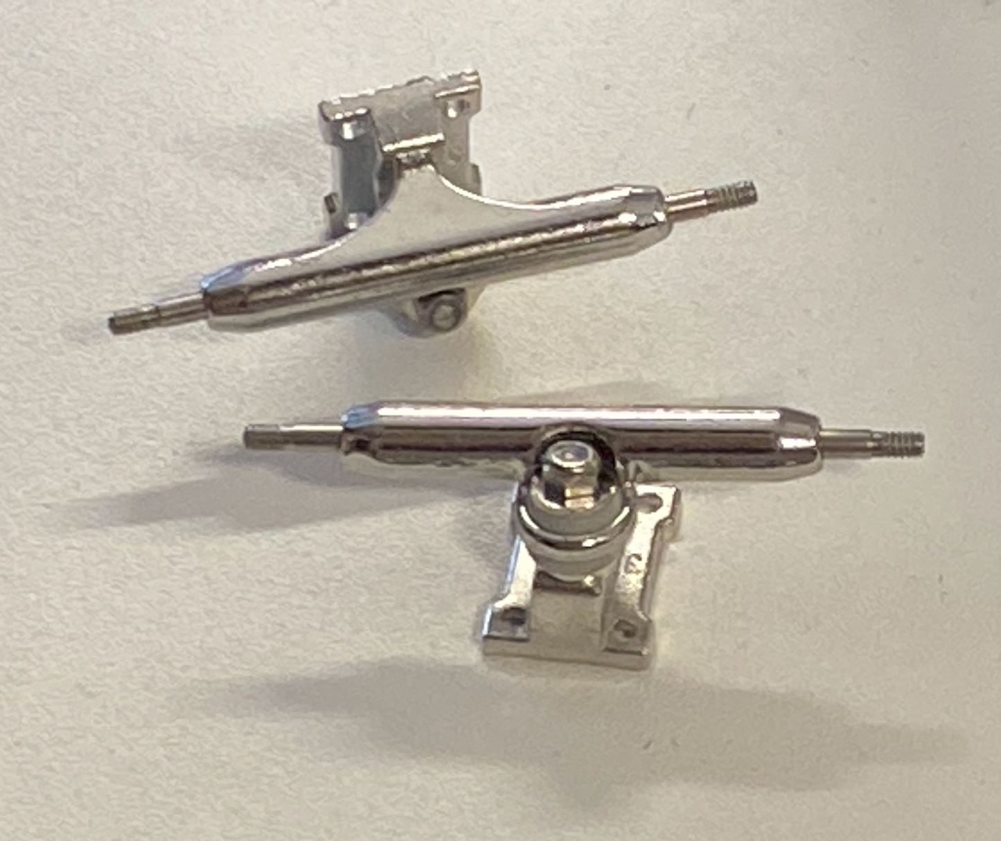 Fingerboard Trucks 32 mm Mixed Colour baseplate 1 par