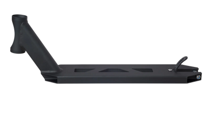 Striker Lux 46 cm Svart Deck inkl griptape