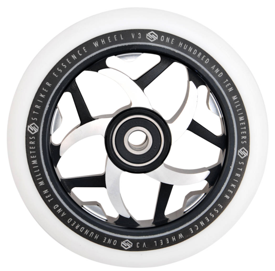 Striker Essence V3 PU 110 mm Hjul 2 pk